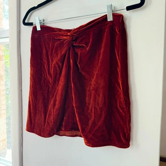 Reformation Harri Velvet Mini Skirt Silk Blend in Red Orange - Picture 7 of 15